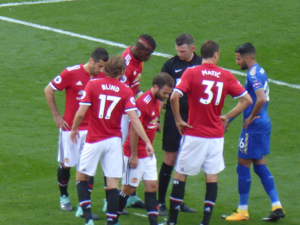 https://upload.wikimedia.org/wikipedia/commons/5/57/Manchester_United_v_Leicester_City%2C_26_August_2017_%2814%29.JPG