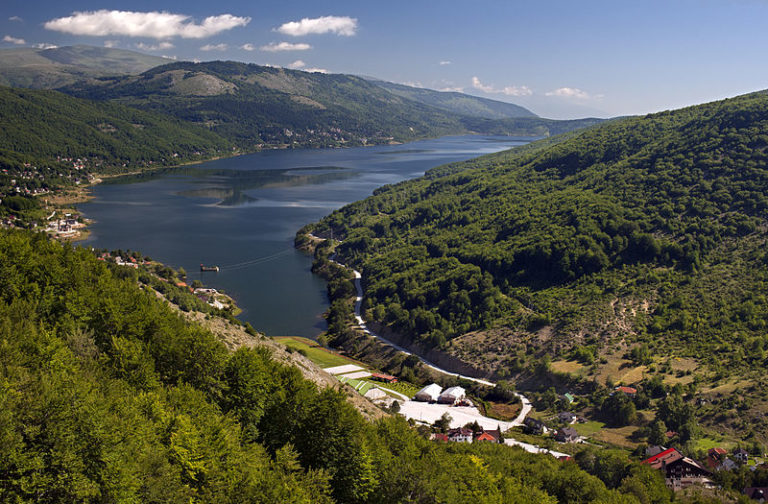 https://commons.wikimedia.org/wiki/File:20090714_Mavrovo_panoramic_summer.jpg