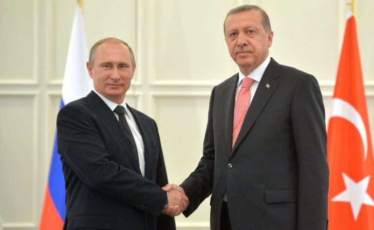 https://upload.wikimedia.org/wikipedia/commons/7/73/Vladimir_Putin_and_Recep_Tayyip_Erdo%C4%9Fan_%282015-06-13%29_5.jpg