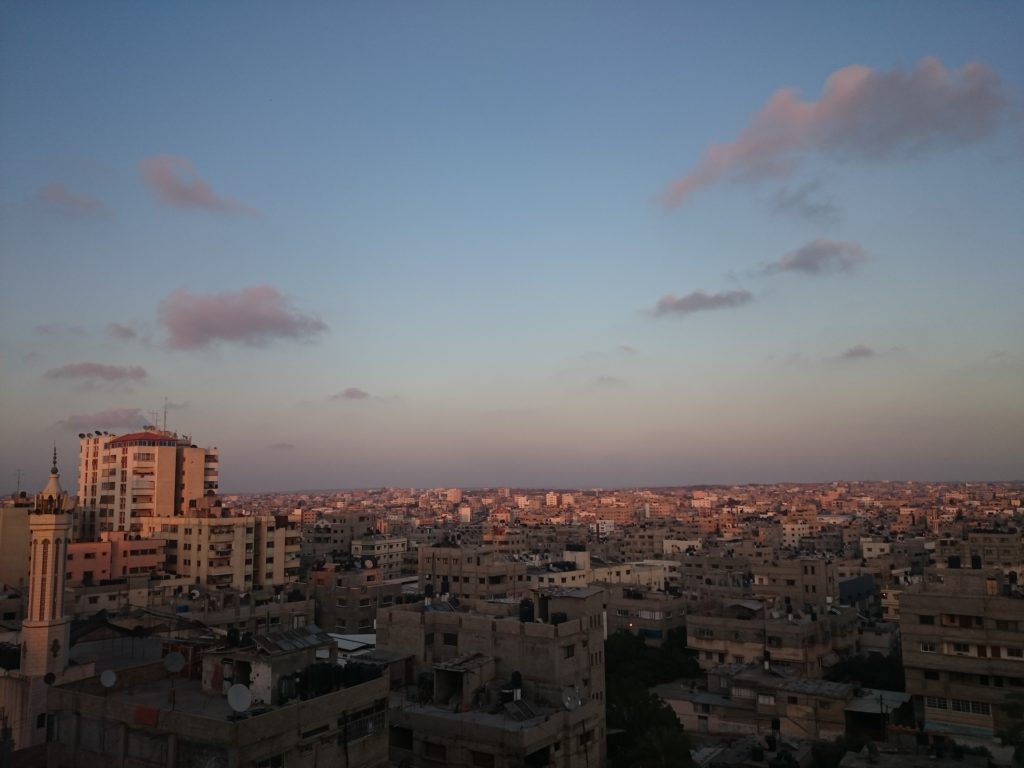 https://upload.wikimedia.org/wikipedia/commons/b/bb/Gaza_Strip_-_Palestine.JPG