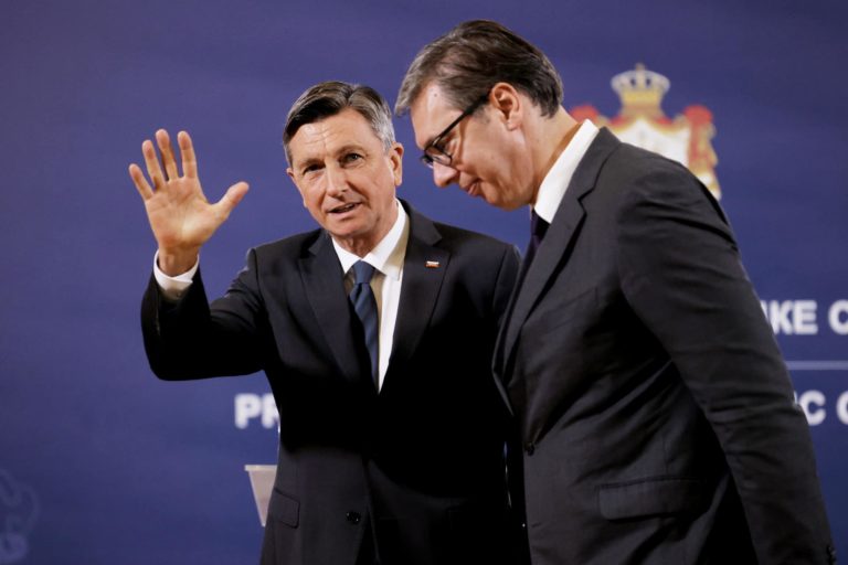 https://www.facebook.com/borutpahor.si/photos/pcb.10160415644047859/10160415643667859