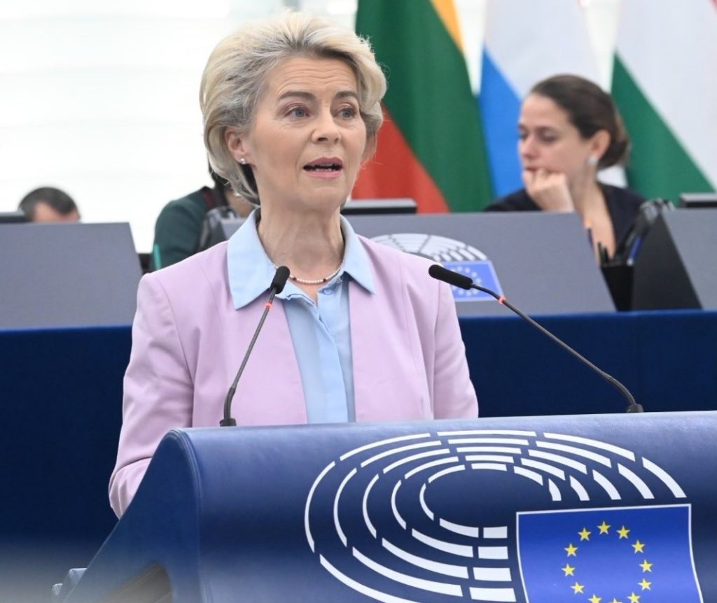 https://twitter.com/vonderleyen/status/1582635443073318912/photo/1