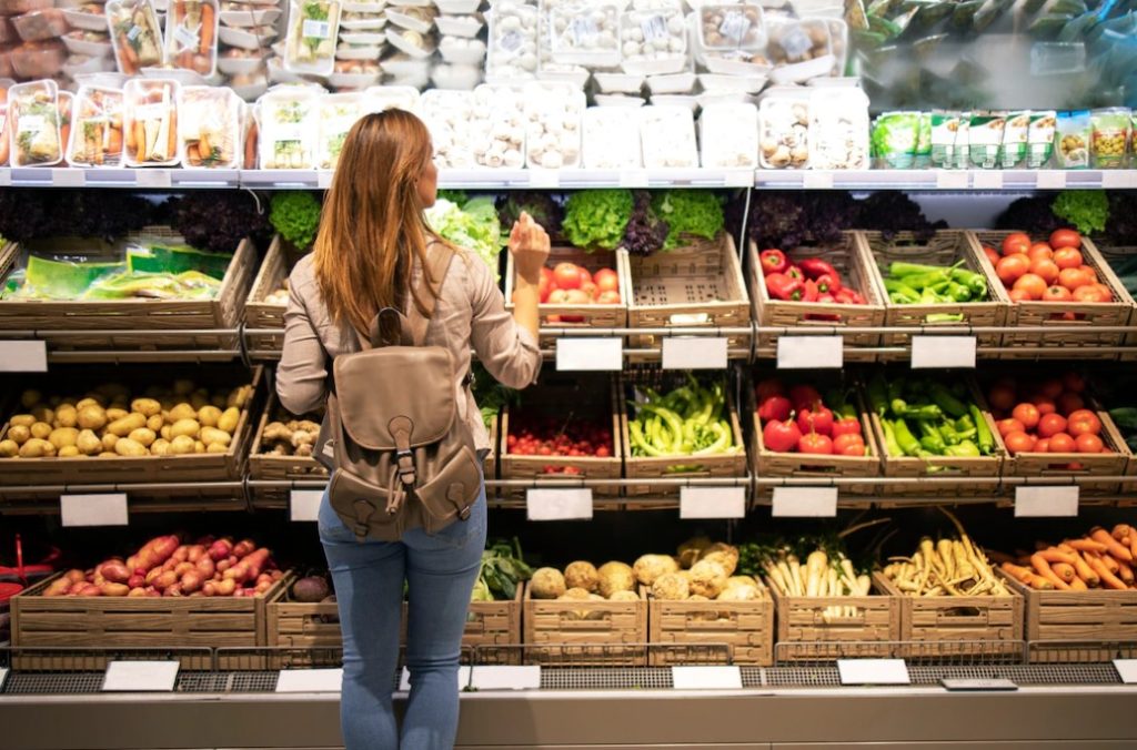 https://www.freepik.com/free-photo/good-looking-woman-standing-front-vegetable-shelves-choosing-what-buy_11450434.htm#query=people%20in%20a%20supermarket&position=2&from_view=search&track=sph