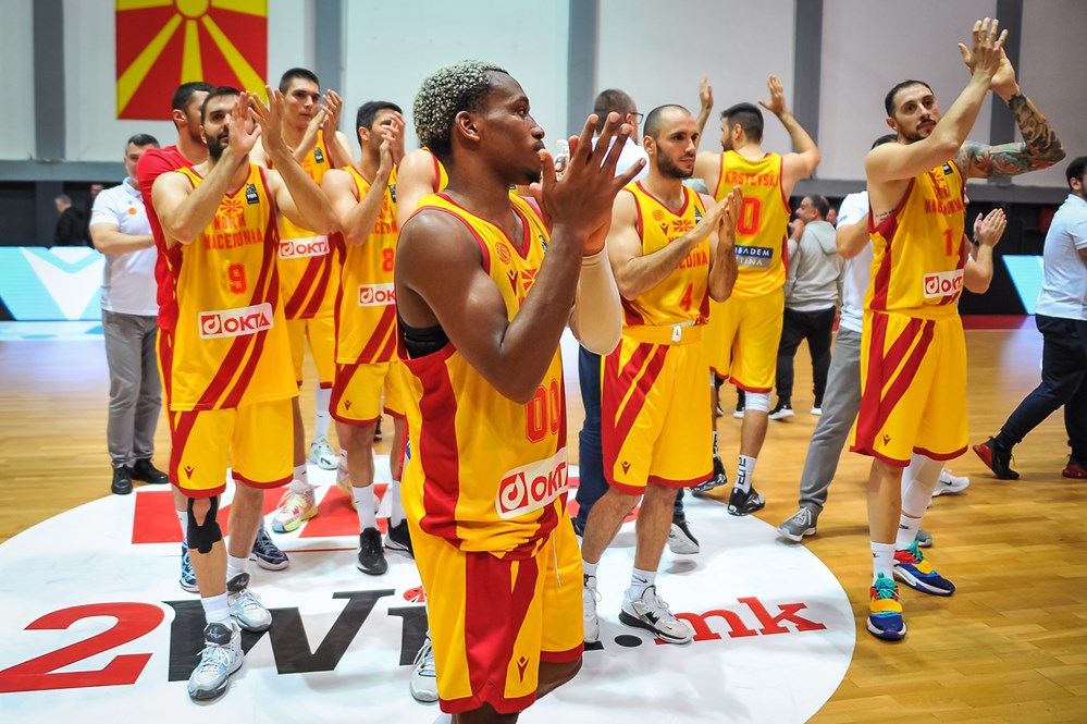 https://www.facebook.com/macedonianbasketball/photos/1536929633488554