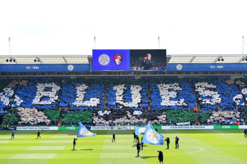 https://www.facebook.com/lcfc/photos/10161083839917769