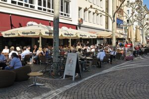 f647e0d17bba8d80efa5ae11d34ca2a1--frankfurt-main-sidewalks