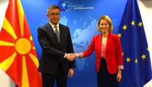 mickoski-kaja-kalas