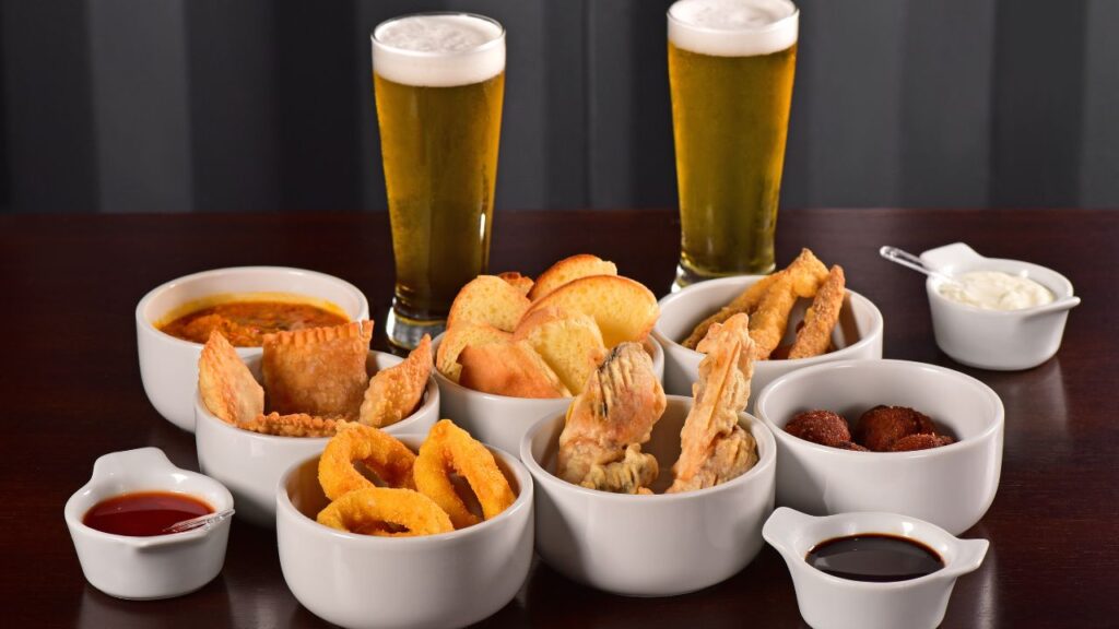 11-Best-Chain-Restaurant-Happy-Hour-Deals