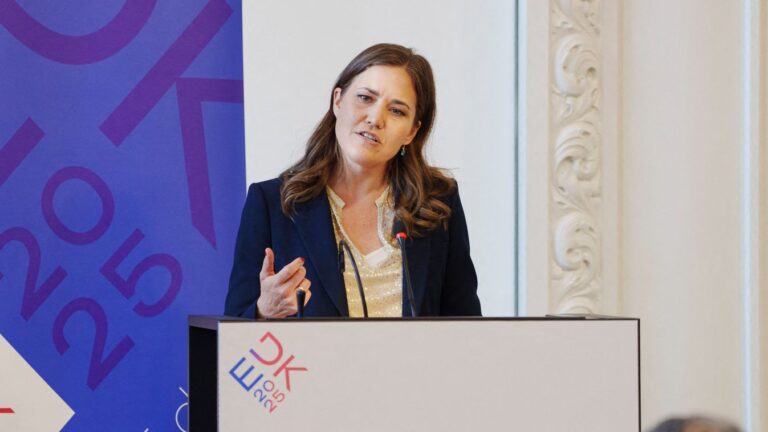 7bbc081de55942209d01f2a08038252f