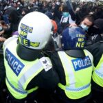 _112754748_hi061832091