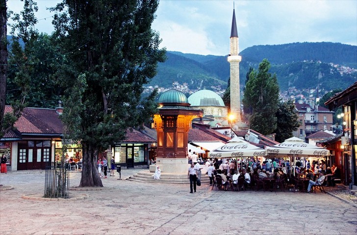 bosnia-and-herzegovina-bashkarshia-square