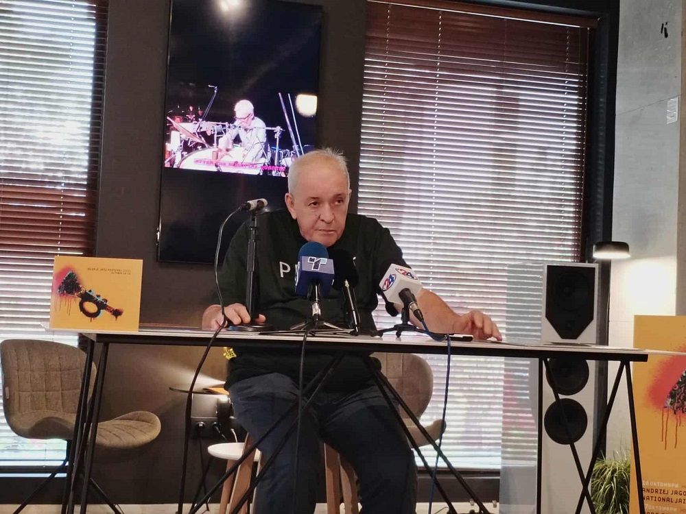 df8c8de7-59c1-4cf8-8651-ba2514700a87