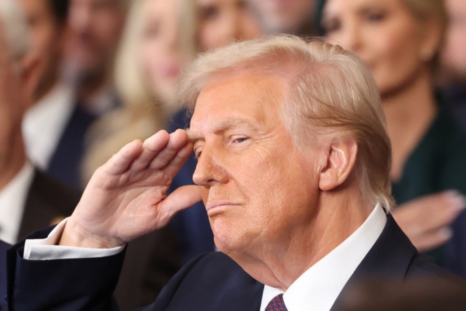 437651-donald-tramp-e-noviot-sherif