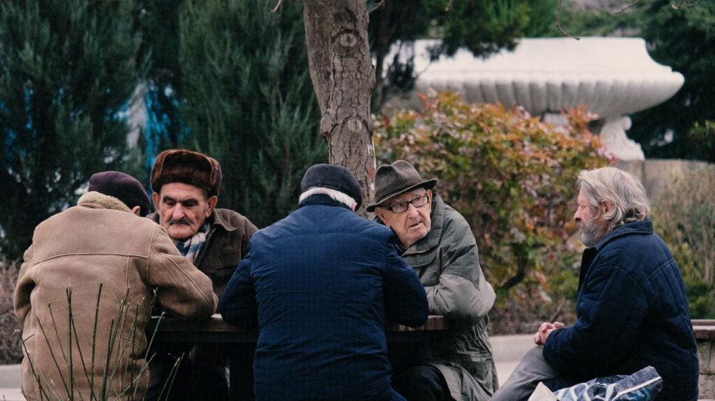 1255-705-pensioneri-pensii