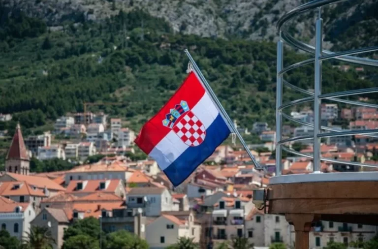 hrvatska-1024x686-oprvkk-850x560