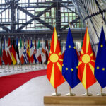 shutterstock_1423174964-scaled-e1661171853863