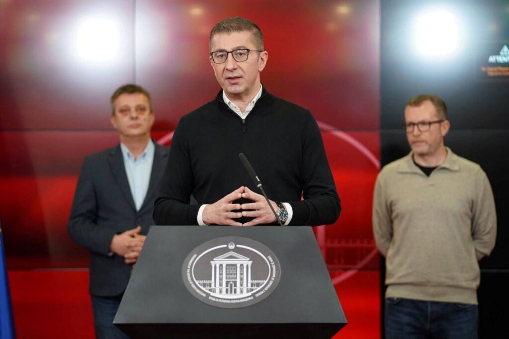 mickoski-so-upoz-i-sadu