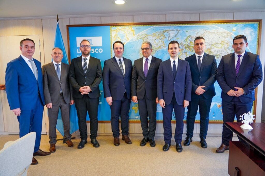 Ministri-vo-Unesko