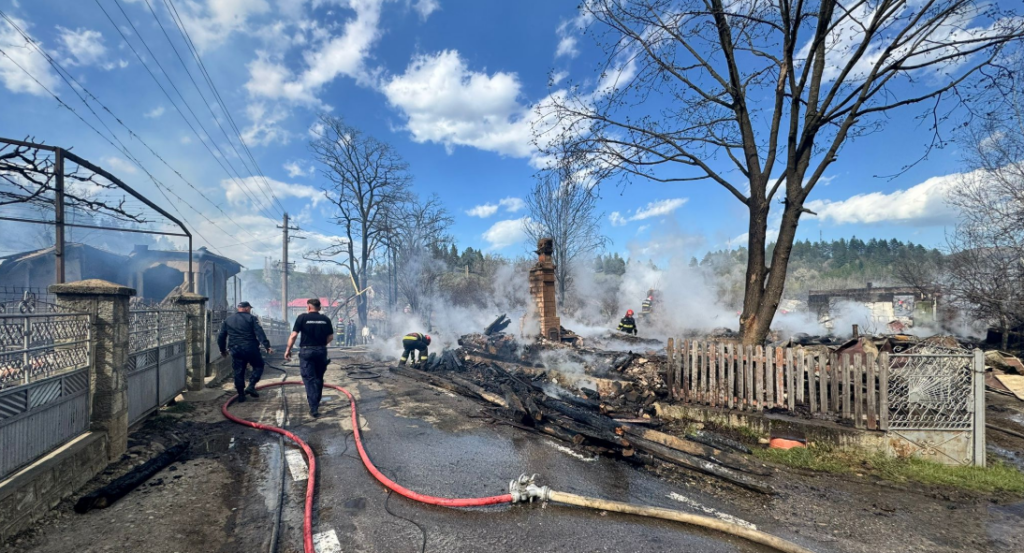 ROMANIJA POZHAR SELO