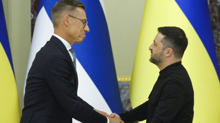 FINSKA I UKRAINA